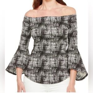 Karen Kane Black and White off shoulder Bell Sleeve Blouse size Large
